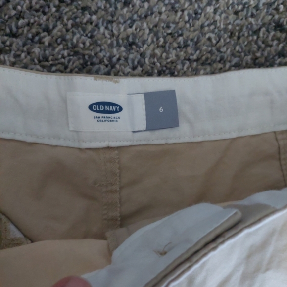 Old Navy Khaki Everyday Shorts Sz 6 Casual Minimalist Outdoors - Picture 4 of 6